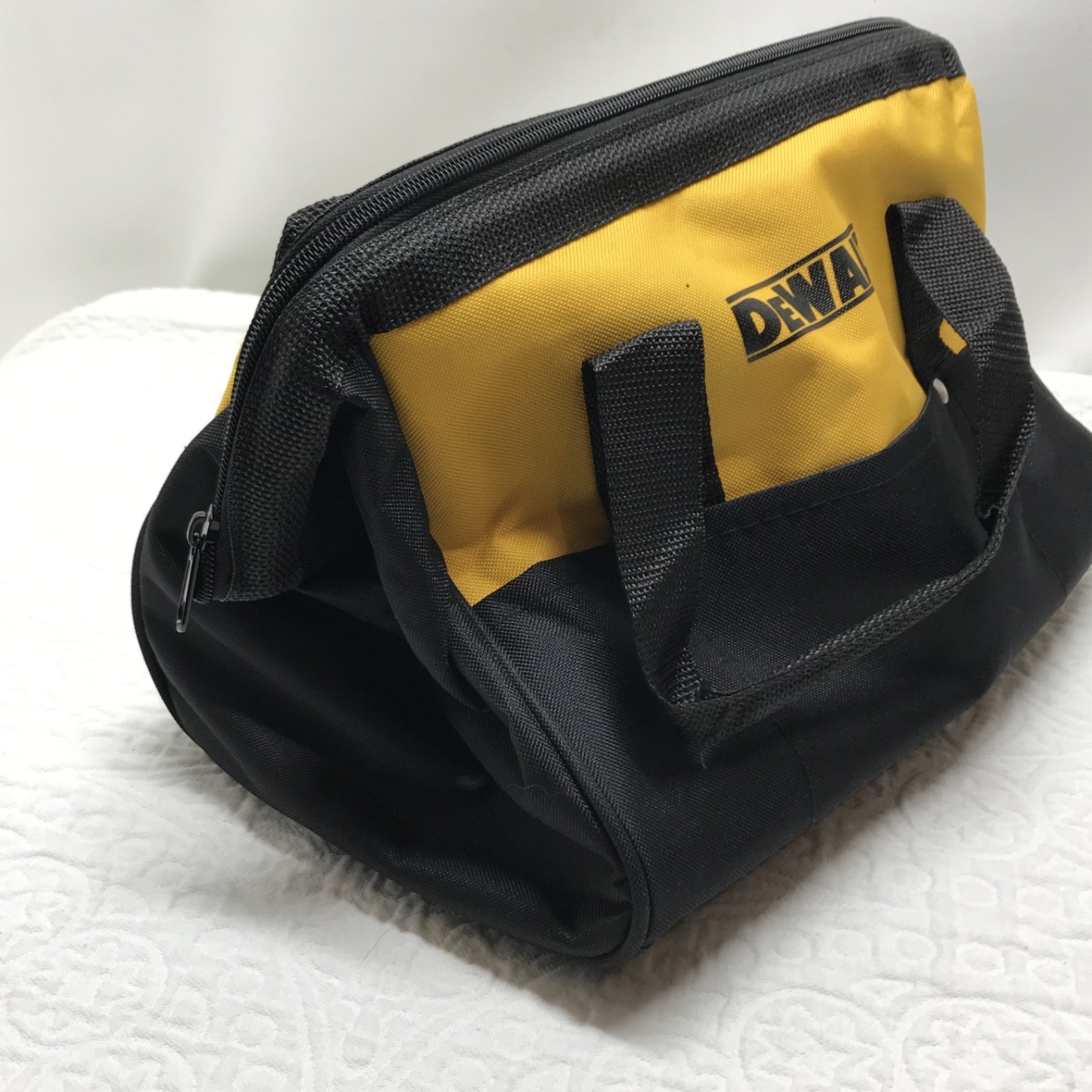 New Dewalt Heavy Duty Ballistic Nylon 13″ Tool Bag Construction 13x10x10 Inch