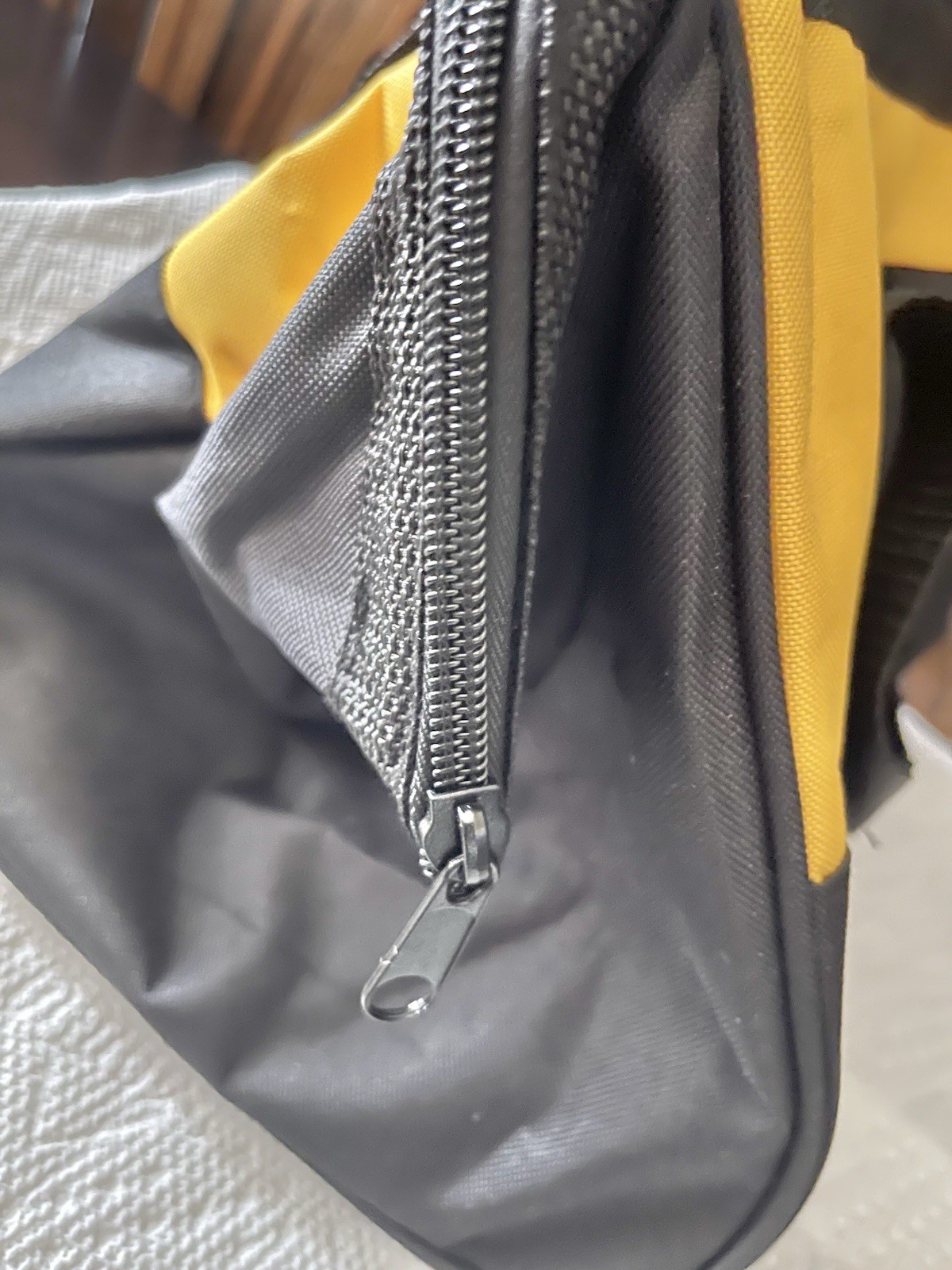 NEW Dewalt Large Nylon 13 x 10 x 10 Collapsable Tool Bag Tote