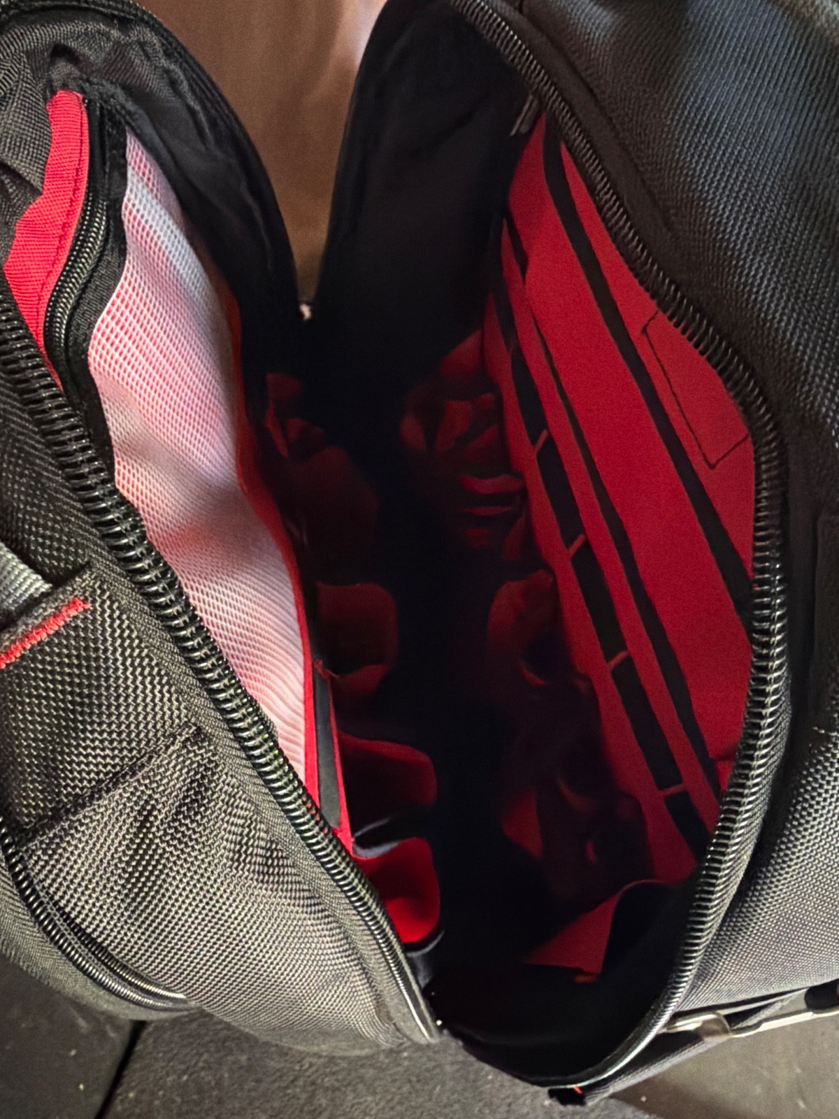 Milwaukee 48-22-8301 48-Pocket Tear-Resistant PACKOUT Modular Storage Backpack