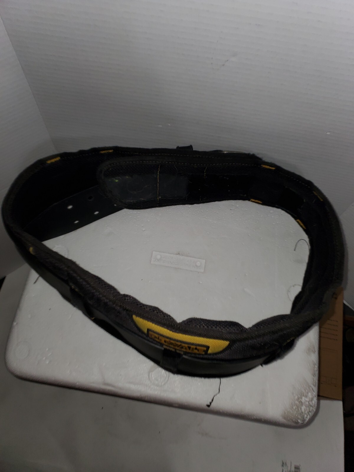 Dewalt Heavy Duty Hook Loop Tool Belt with HUSKY Heavy duty leather belt