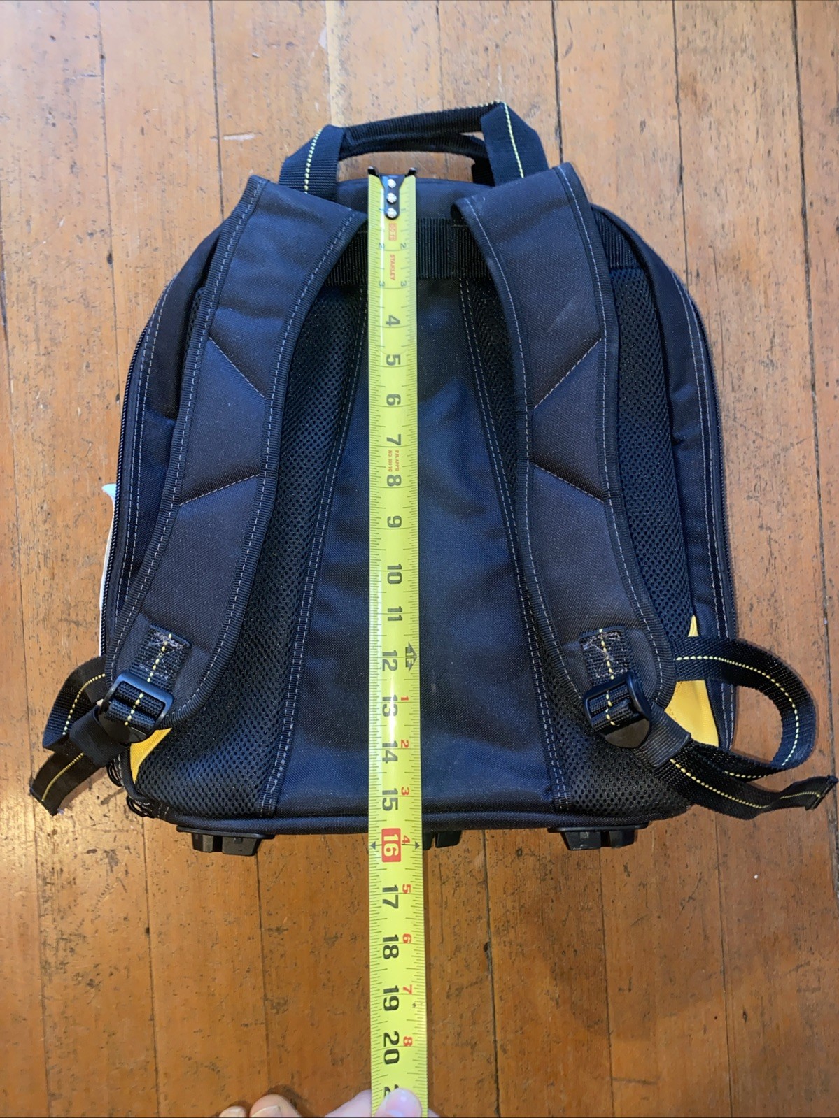 Dewalt 20v Backpack Dgc530 W/ Charging Dock 23 Pocket