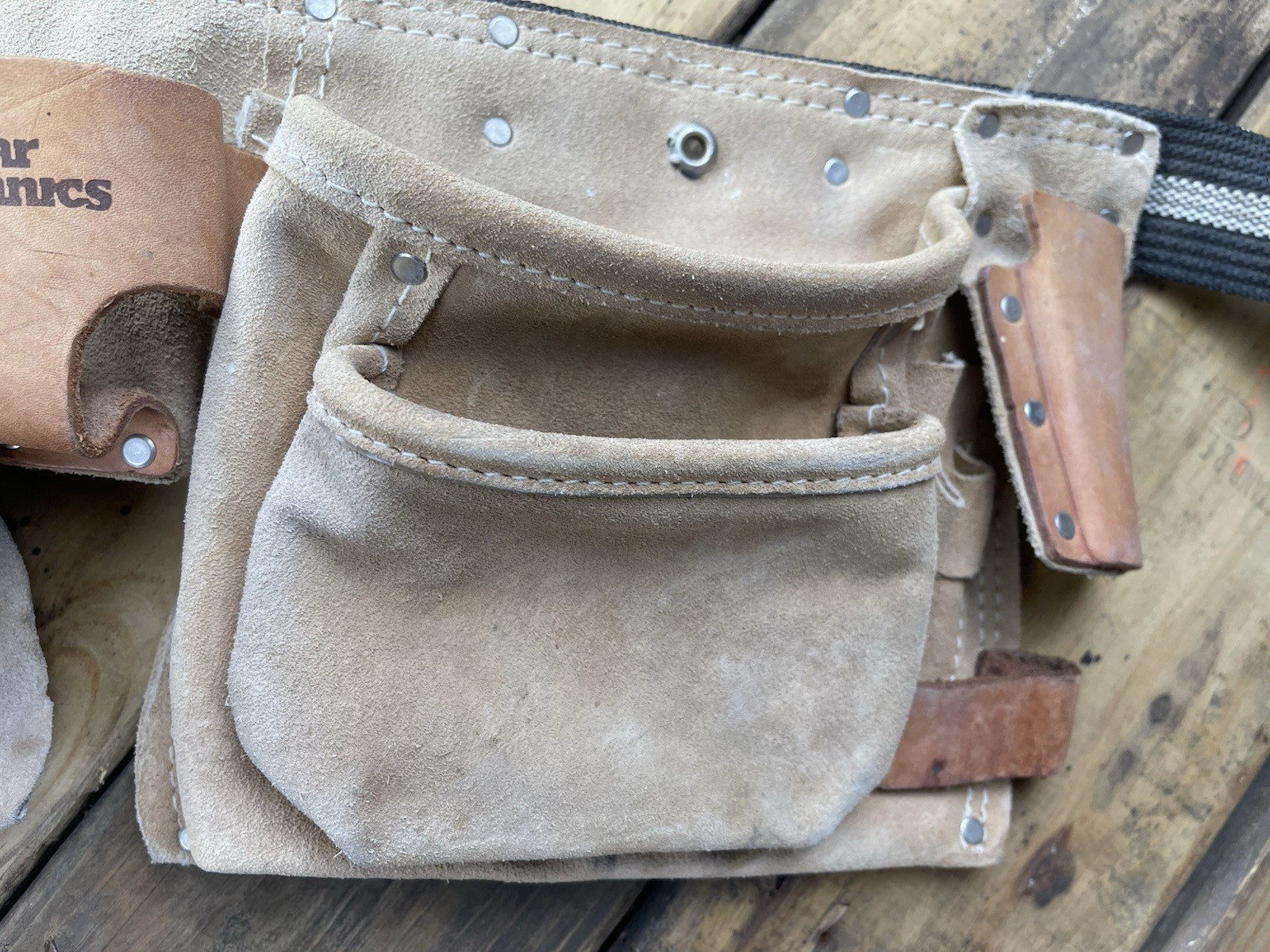 Popular Mechanics Leather Tool Belt Tan Light Brown Adjustable Pockets Loops