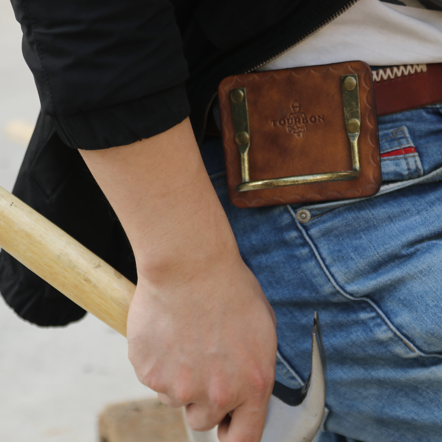 TOURBON Felling Axe Carrier Ax Holster Hammer Hatchet Holder Belt Loop Camping