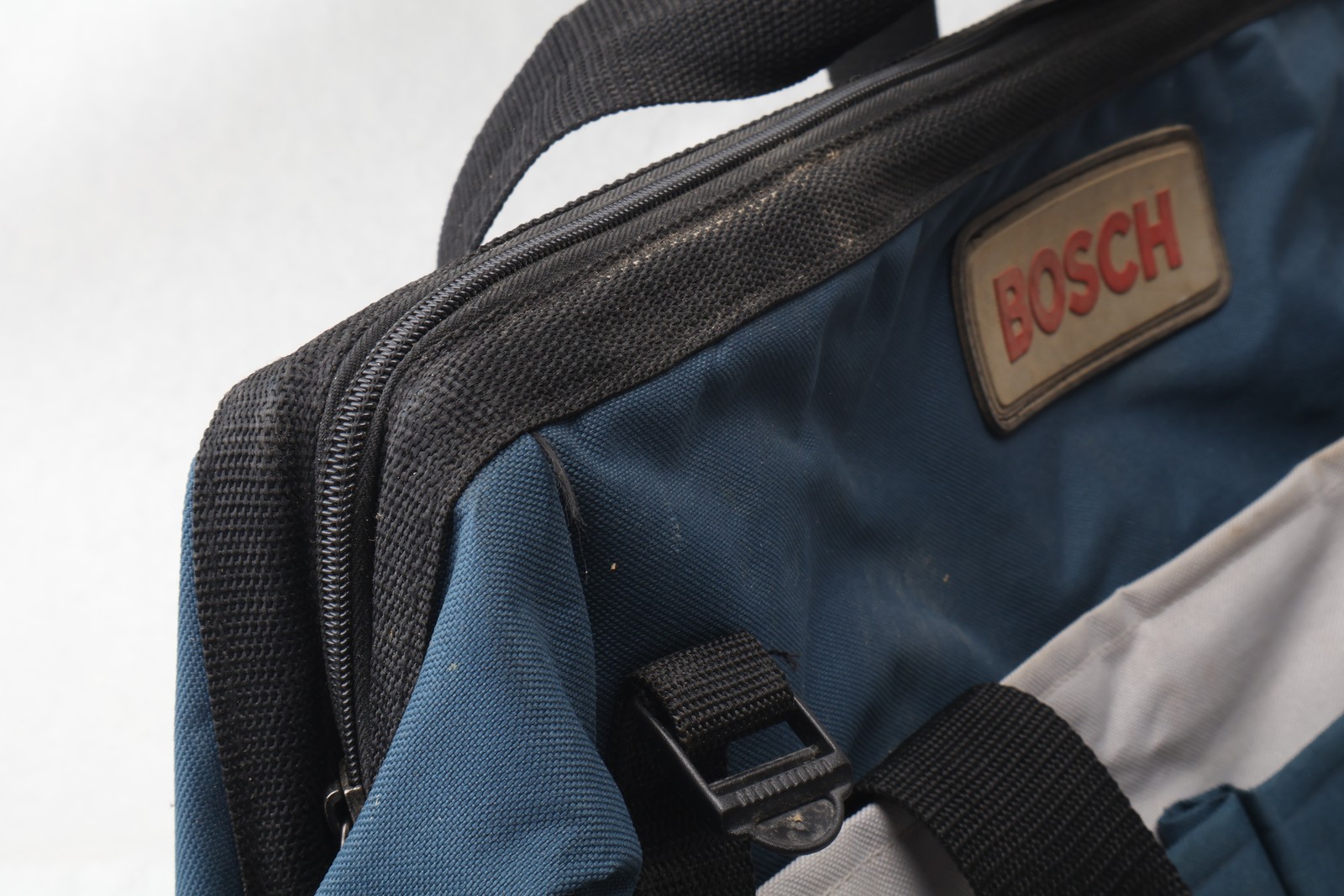 Bosch 18V Large Contractor Tool Bag 21″ Blue Multi-Pocket Canvas Heavy Duty