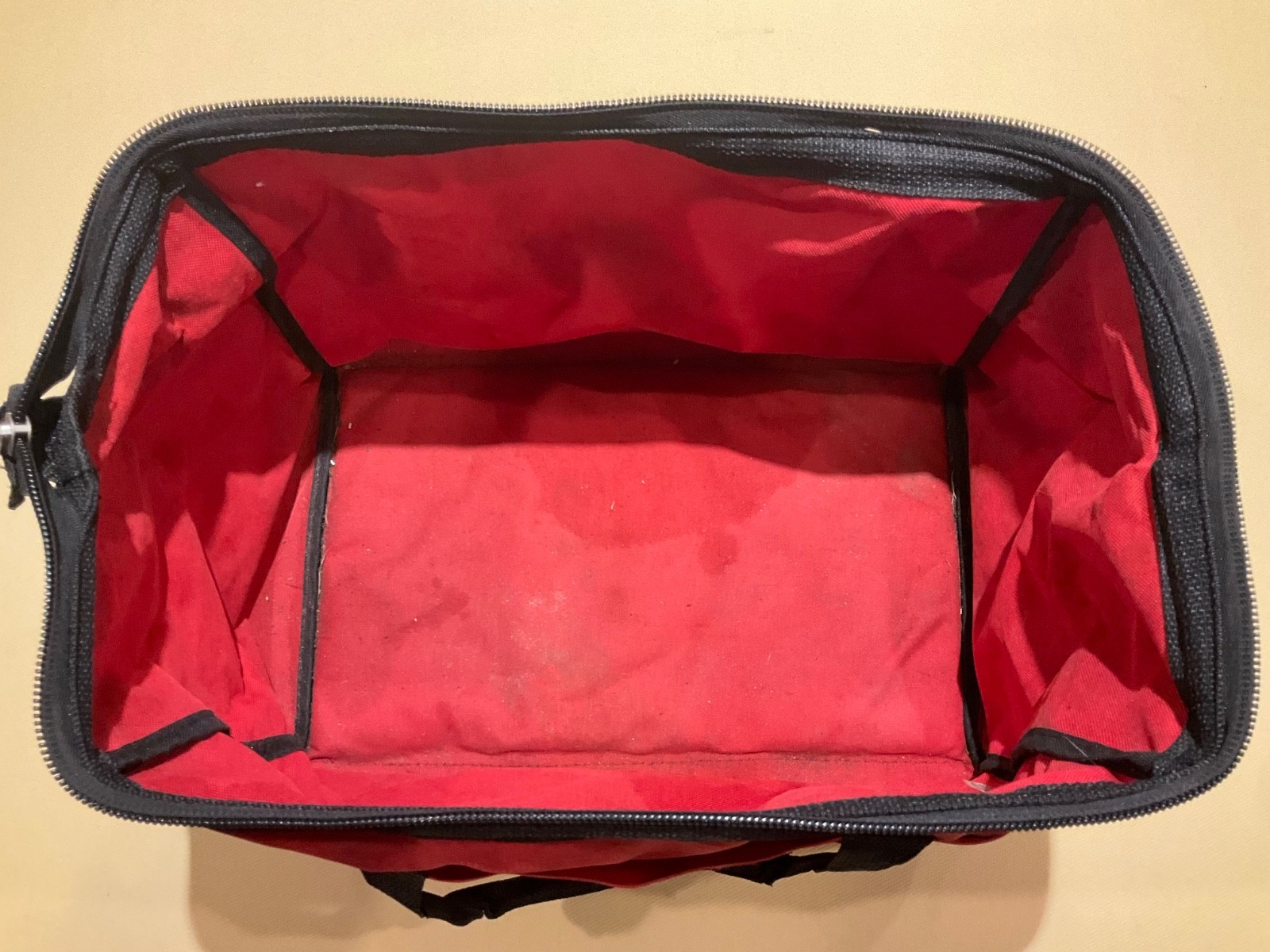 Milwaukee M12 FUEL Heavy Duty 16″ Contractor Tool Bag