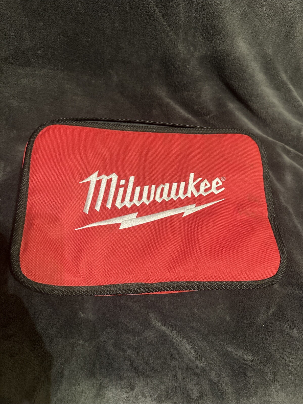 Milwaukee Fuel 13 inch M12 Contractor Tool Bag – Red (M12)