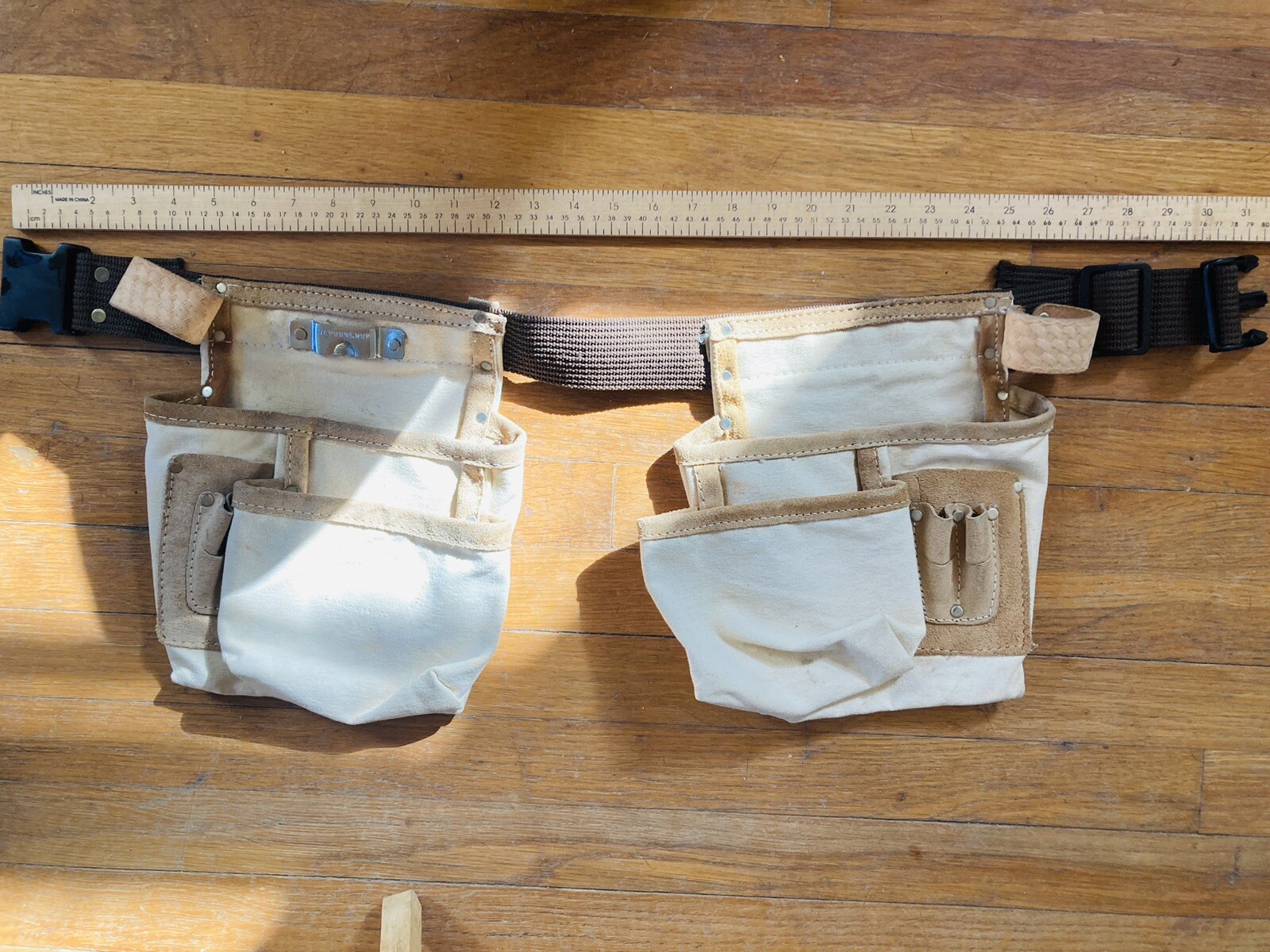 White Cavas Tool Belt With Brown Leather Trim XS 31 Inches