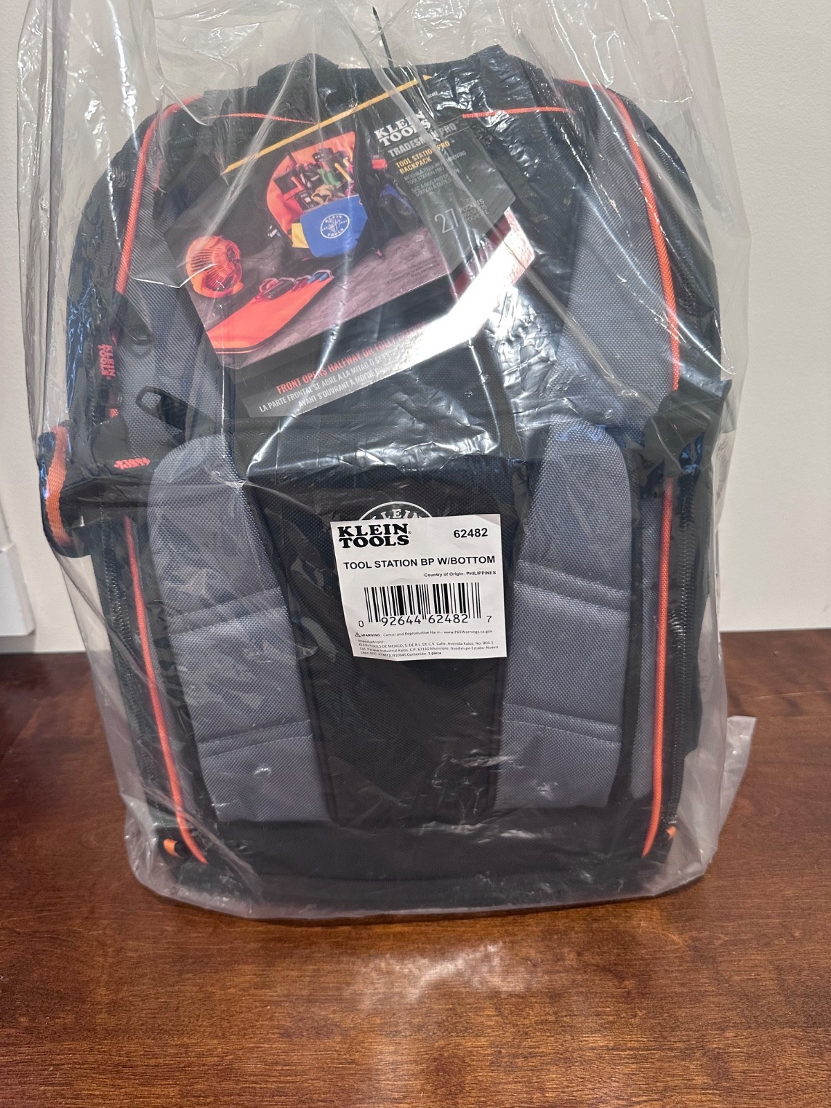 Klein Tools 62482 Tradesman Pro Tool Station Tool Bag Backpack, 27 Pockets