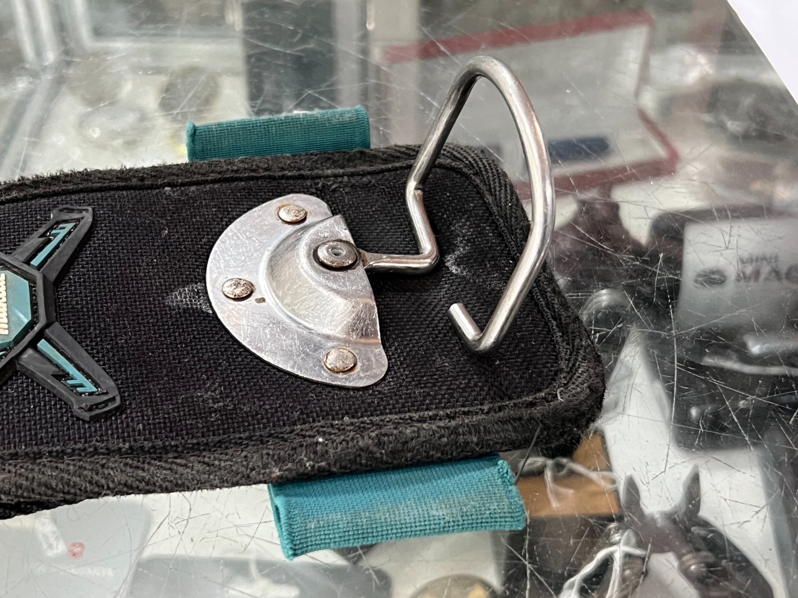 MAKITA LOOPED HAMMER & AXE HOLDER