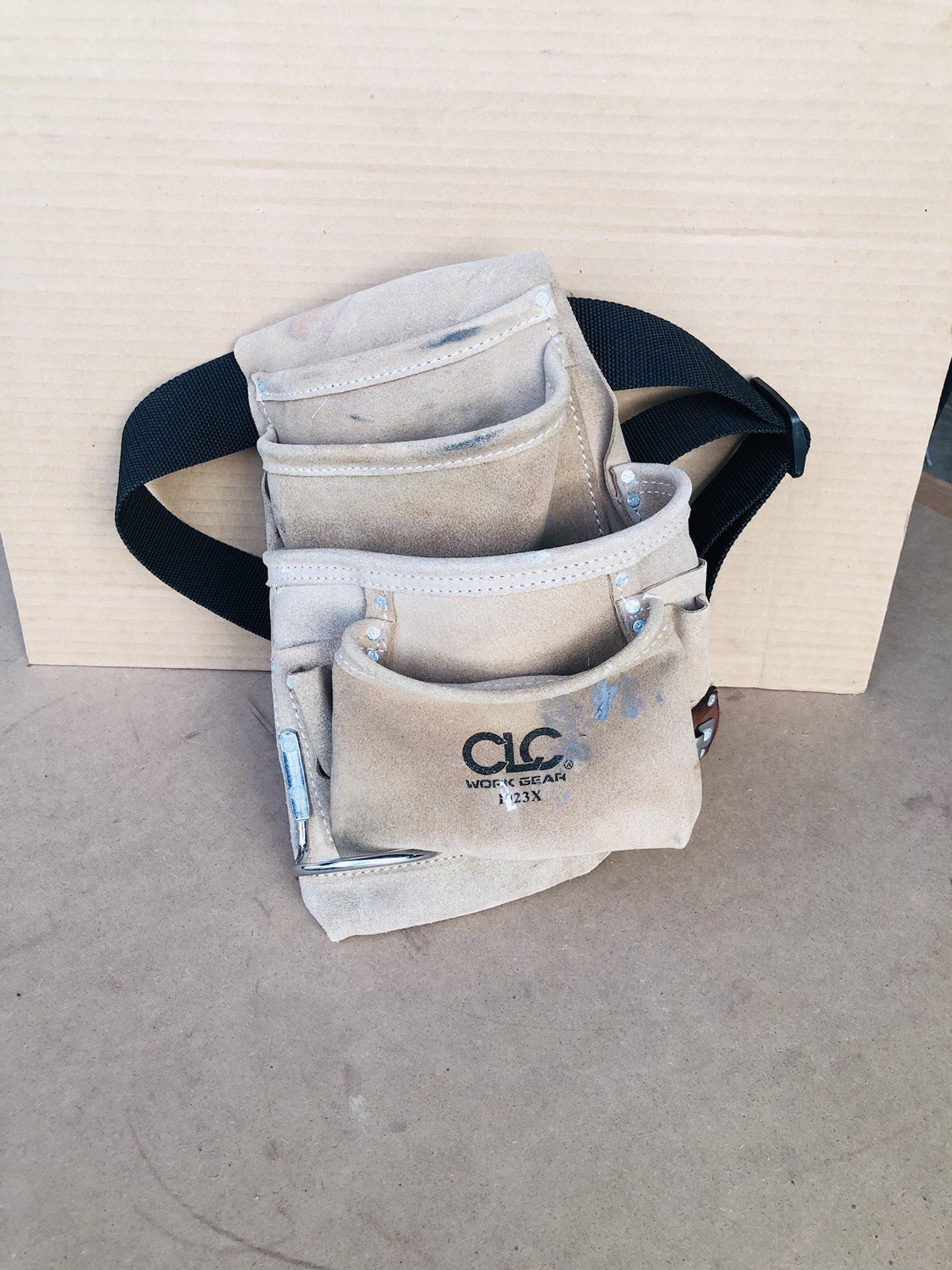 Tool Pouch CLC Work Gear 1923 X Leather, 10 Pockets