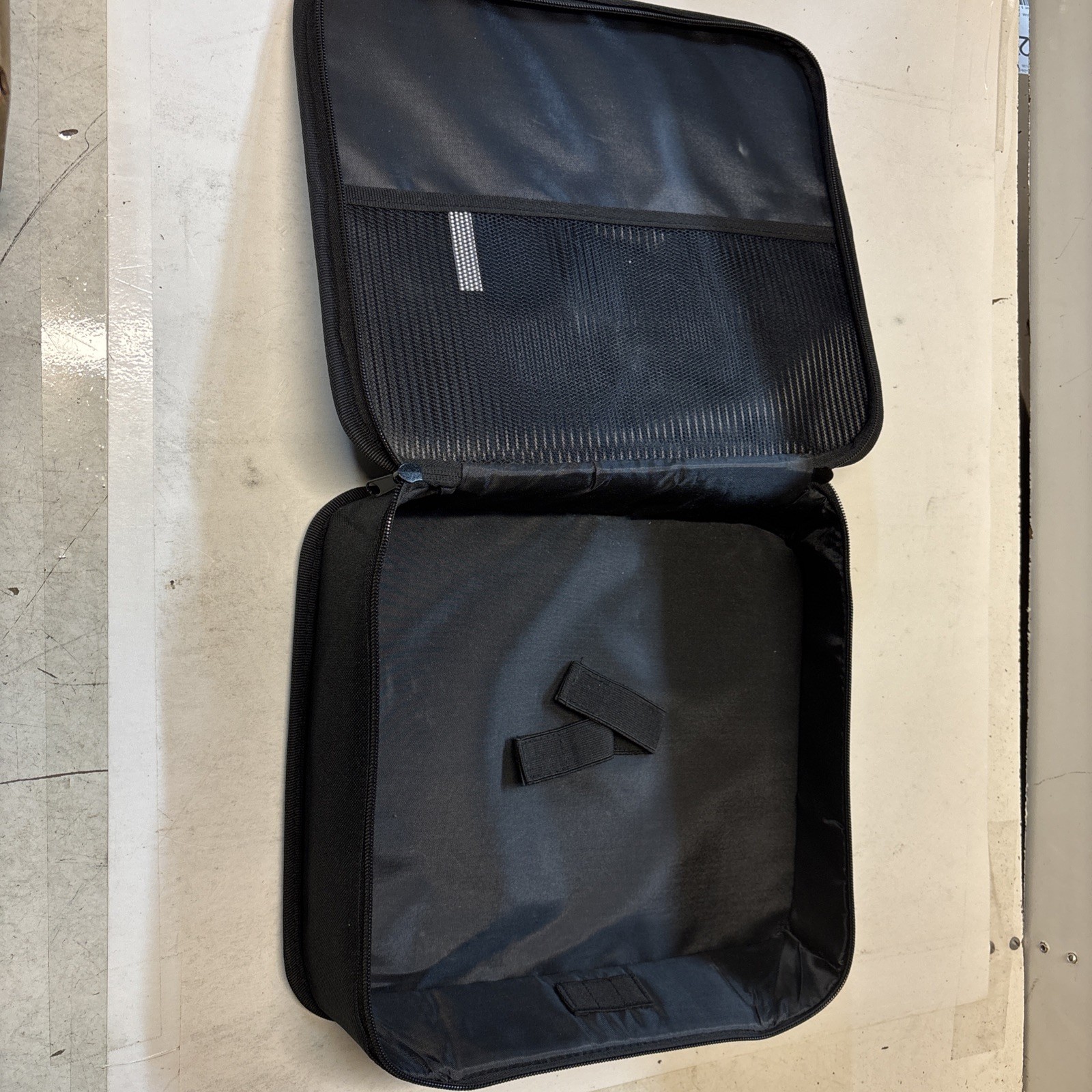 Bosch 12x9x4 Portable Storage Toolbag Maintenance Canvas. A8. 0