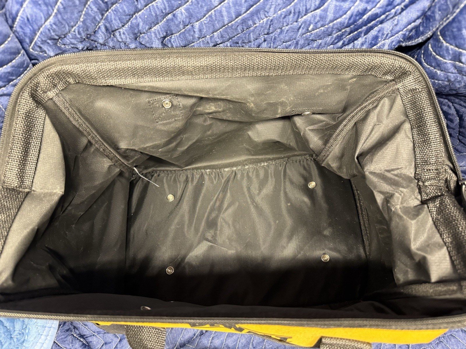 14in DEWALT Yellow and Black Nylon Tool Bag with Handle and Full Zip