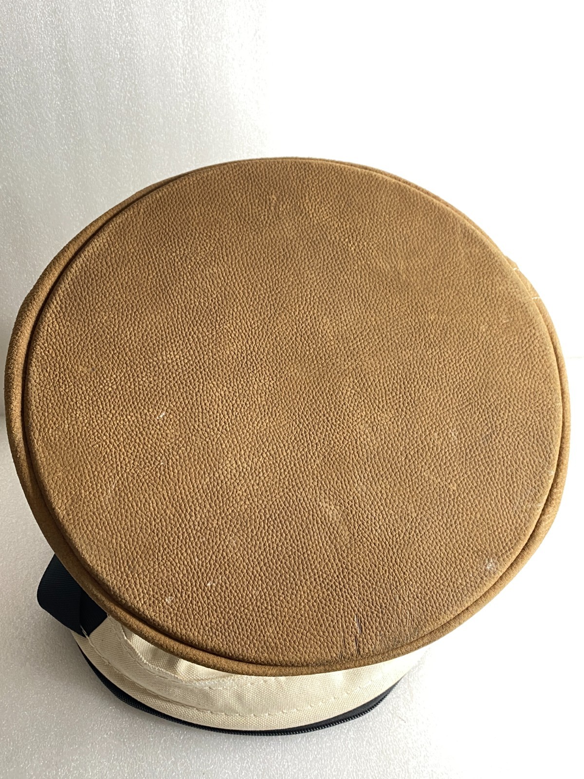 Klein Tools 17″ H/14” W 150lb. Canvas Bucket With Zip-Close Top & Leather Bottom