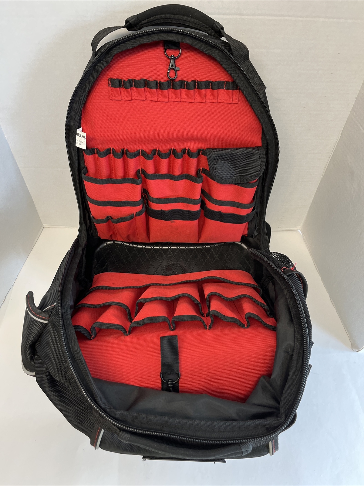 Lenox 30 Pocket Black Ballistic Nylon Backpack Tool Bag Great Used Condition