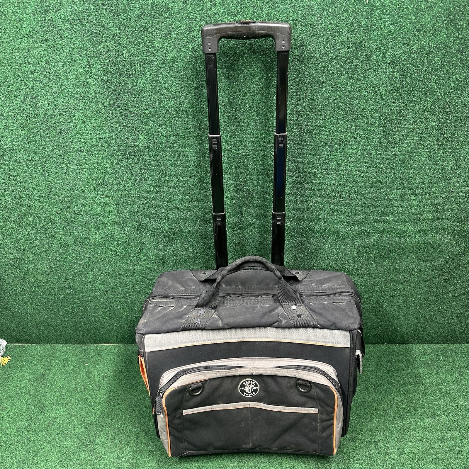 Klein Tools 55452RTB Tradesman Pro Organizer Rolling Tool Bag – Used