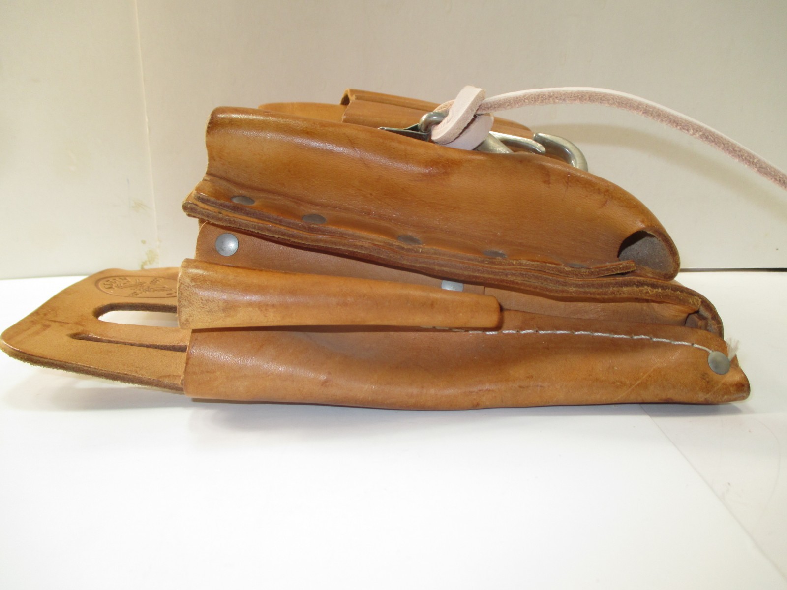 KLEIN TOOLS 5165~10-POCKET -TAN LEATHER TOOL POUCH~KNIFE SNAP~TAPE THONG~U.S.A.