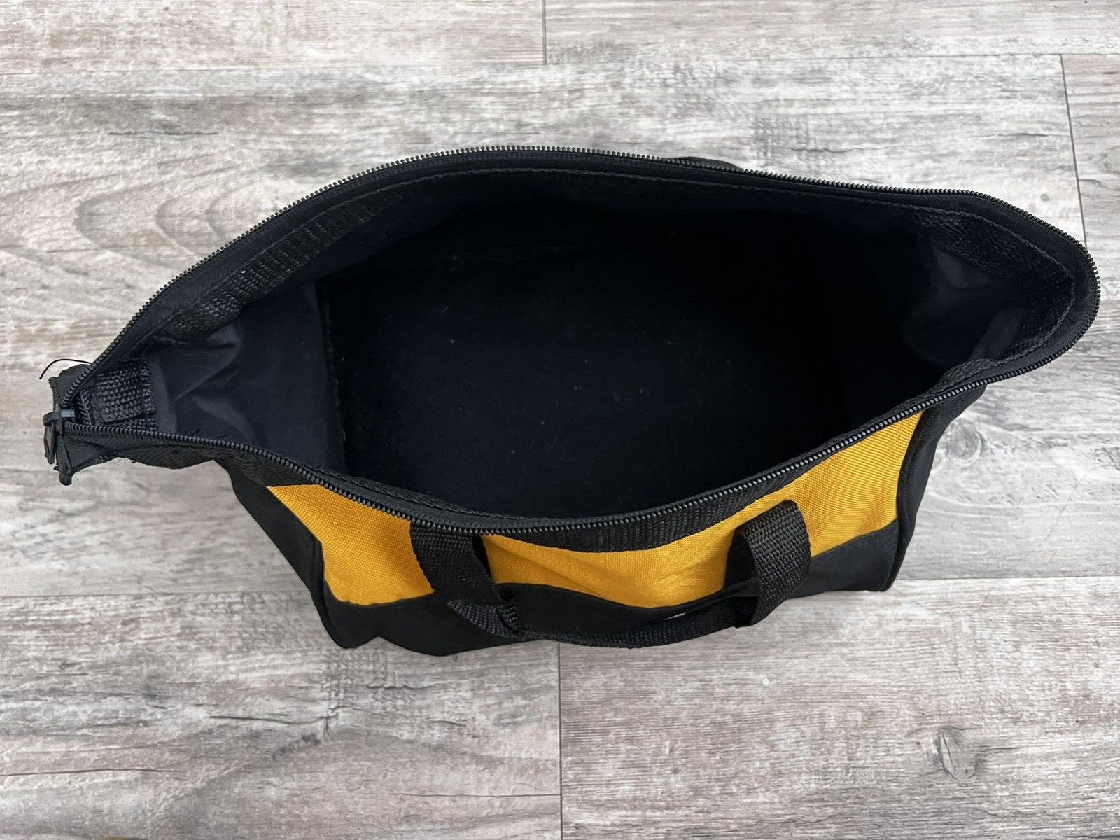 Dewalt Tool Bag 11 x8.5 Dewalt N294699