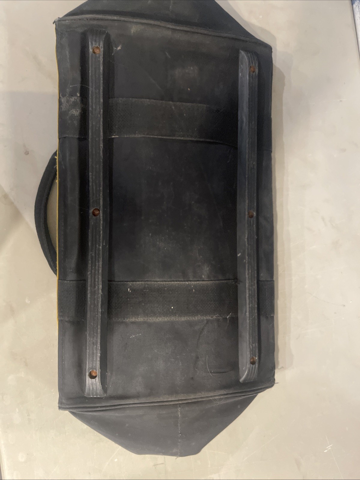 Dewalt DCK019 Tool Bag Heavy Duty Ballistic Nylon 19” x 12″ x11″ w 6 pockets