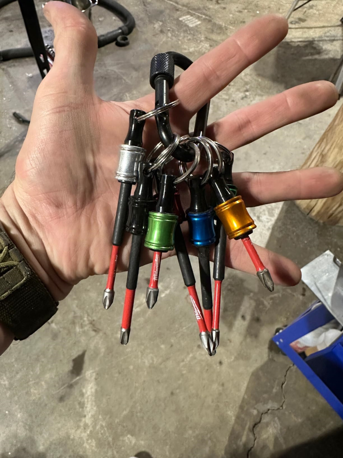 Drill Bit Holder Keychain 1/4″ Socket Hex Shank Impact Driver Screwdriver Holder
