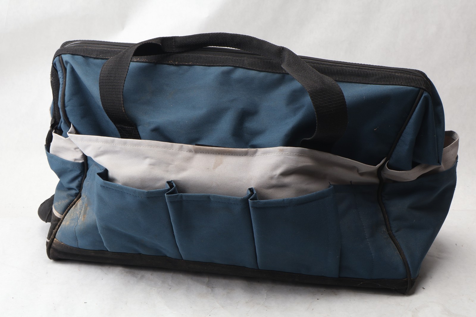Bosch 18V Large Contractor Tool Bag 21″ Blue Multi-Pocket Canvas Heavy Duty