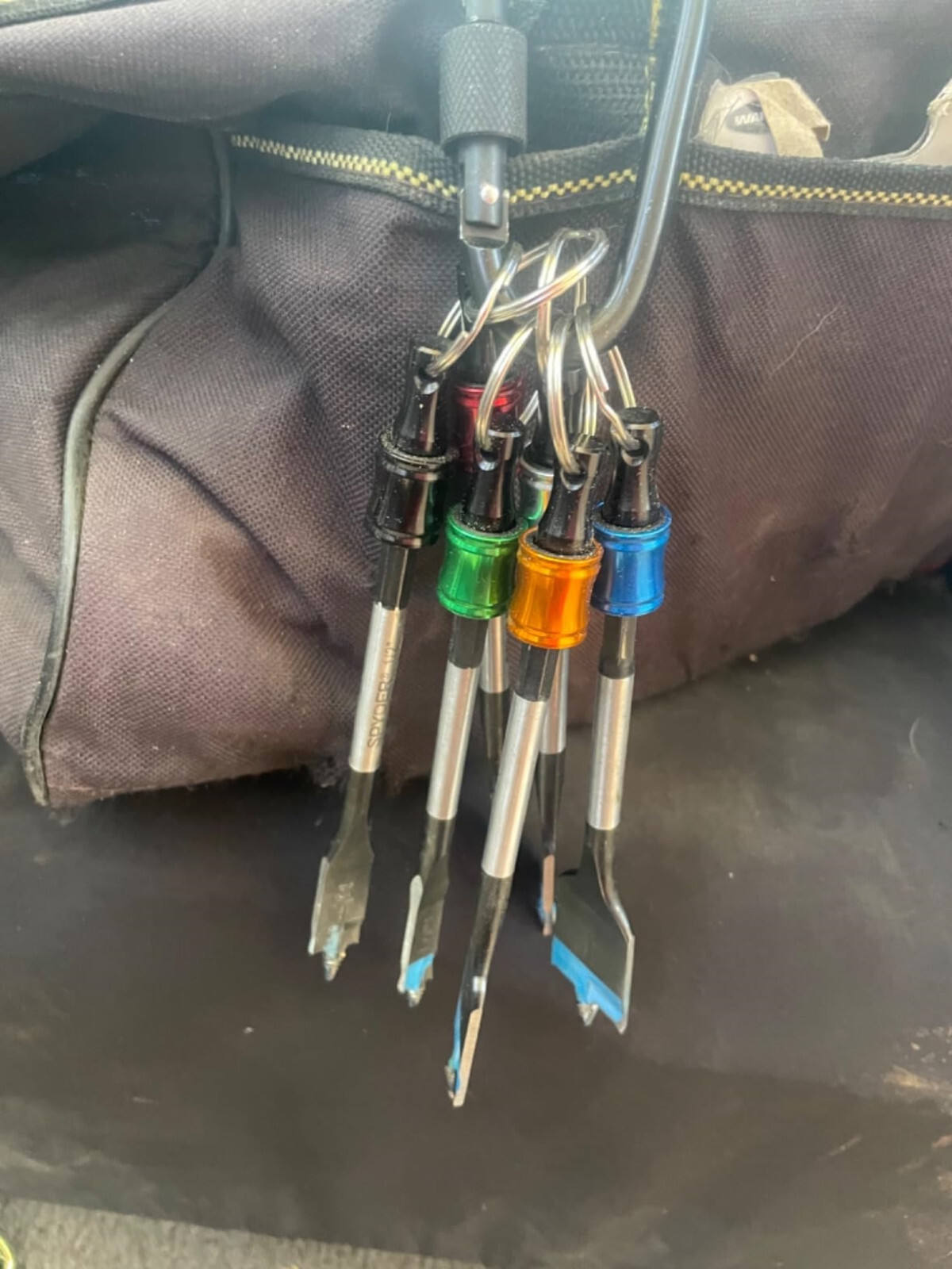 Drill Bit Holder Keychain 1/4″ Socket Hex Shank Impact Driver Screwdriver Holder