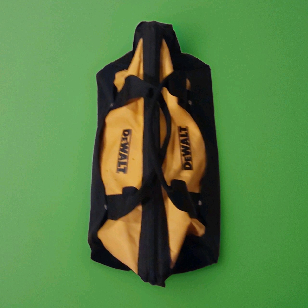 Dewalt DCK019 Tool Bag Heavy Duty Ballistic Nylon 19” x 12″ x11″ w 6 pockets