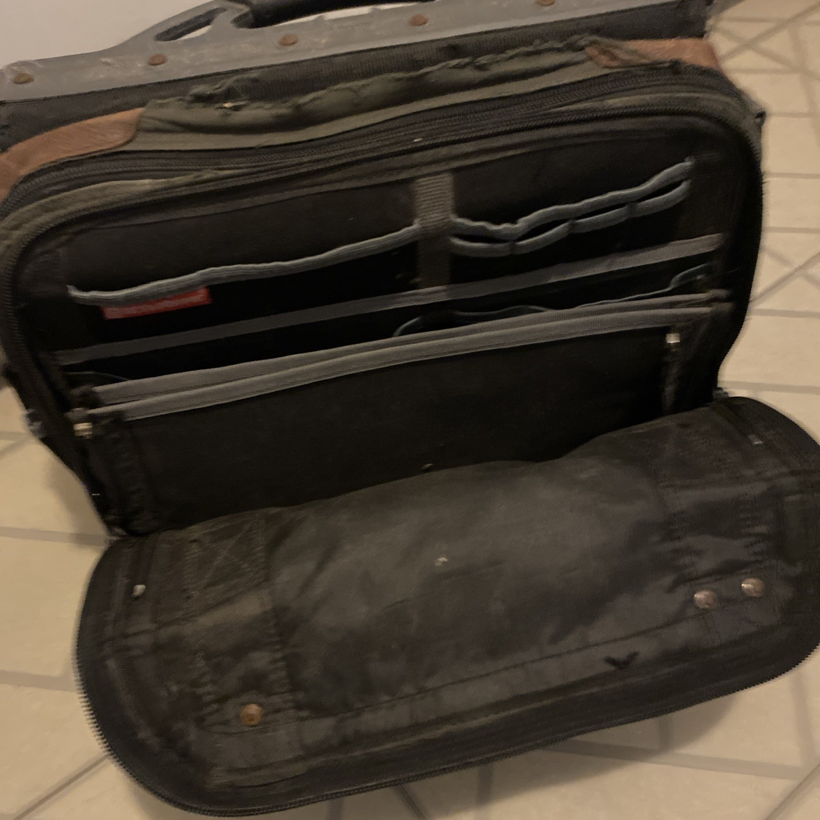 VETO PRO PAC LT ,looks Rough Missing Straps AS IS For Parts,READ