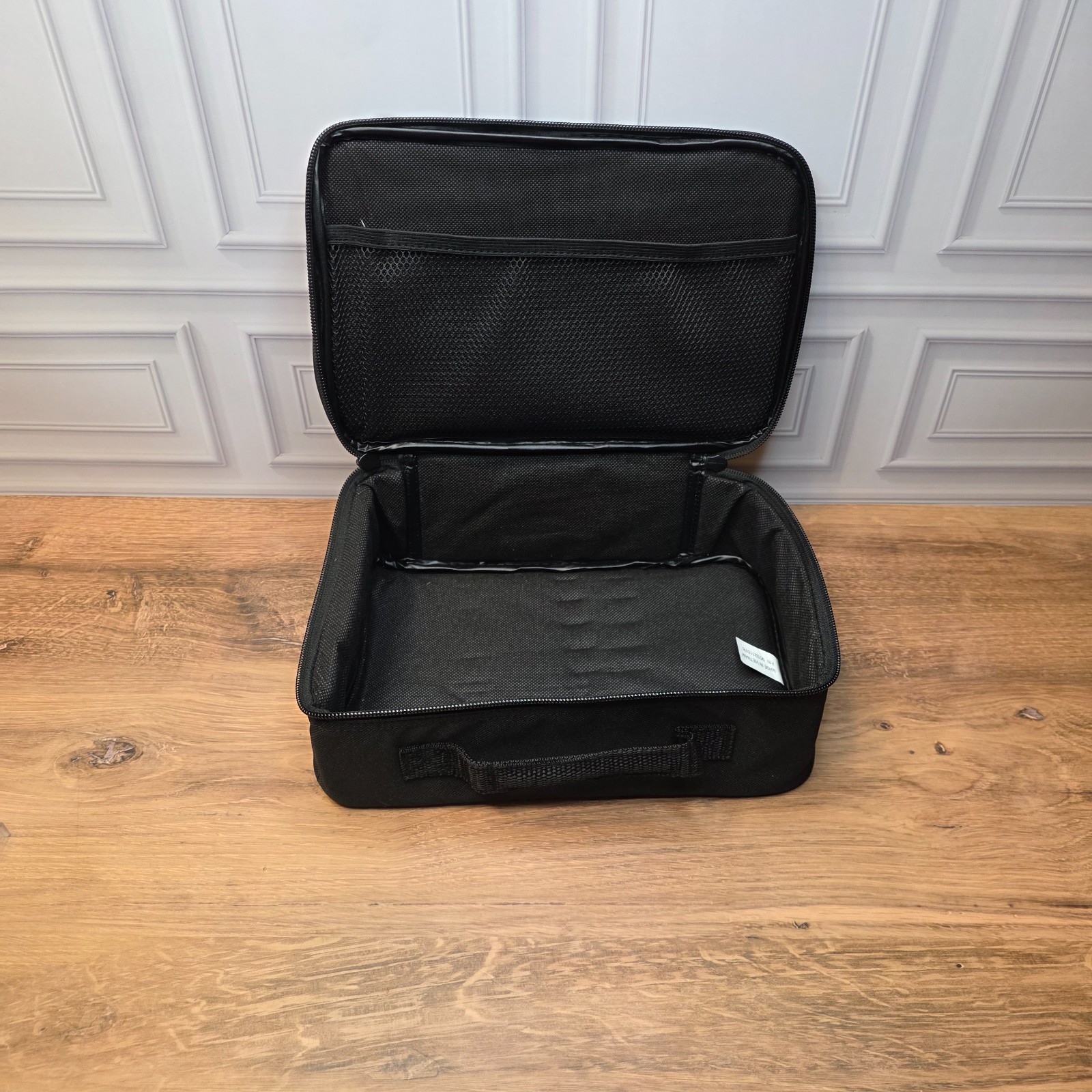 RIDGID 903211076 – 10.5” x 7” x 4” Heavy Duty Tool Bag – New
