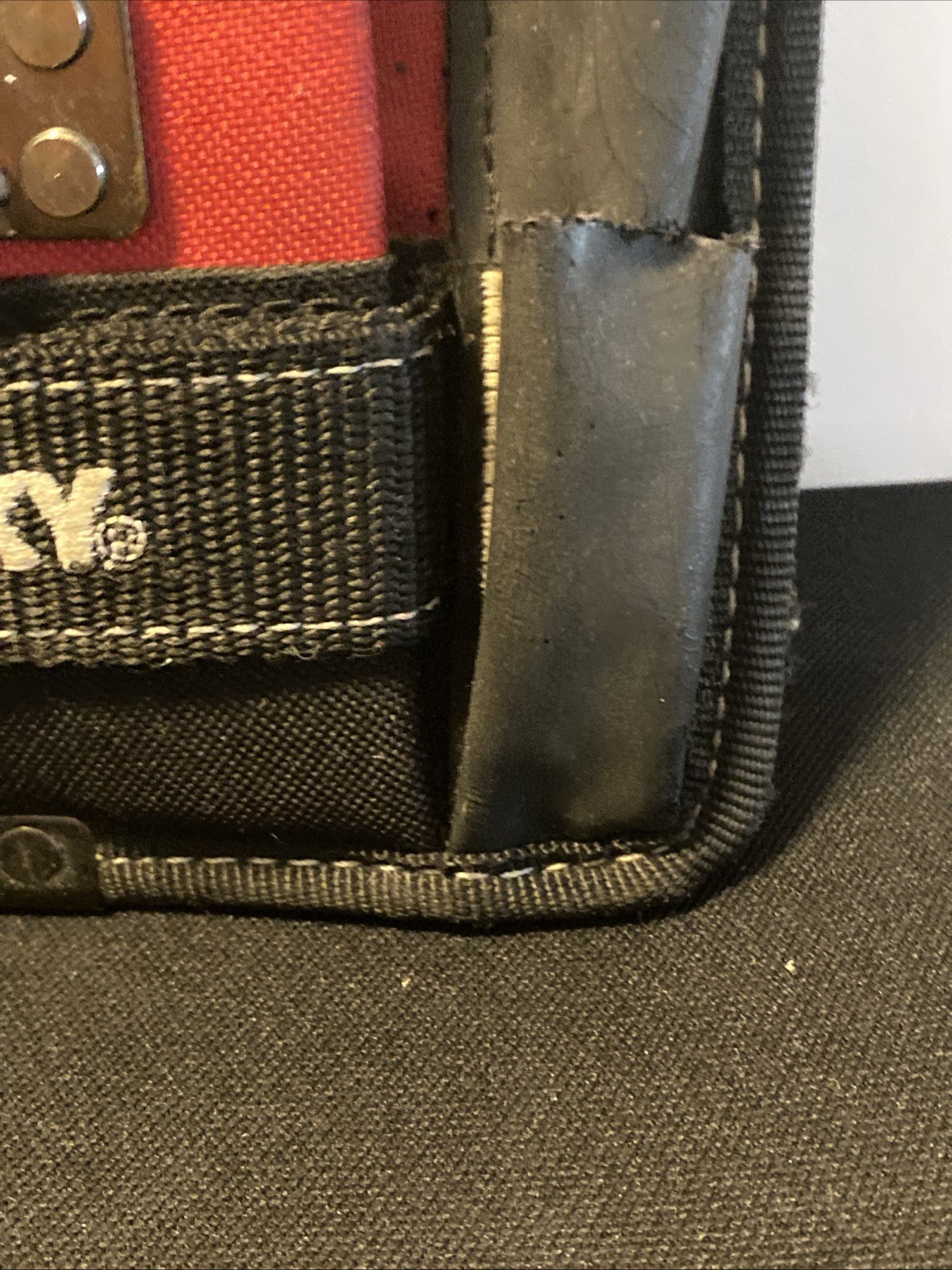Husky 7 in. 3-Pocket Clip On Tool Belt Pouch Pre-owned