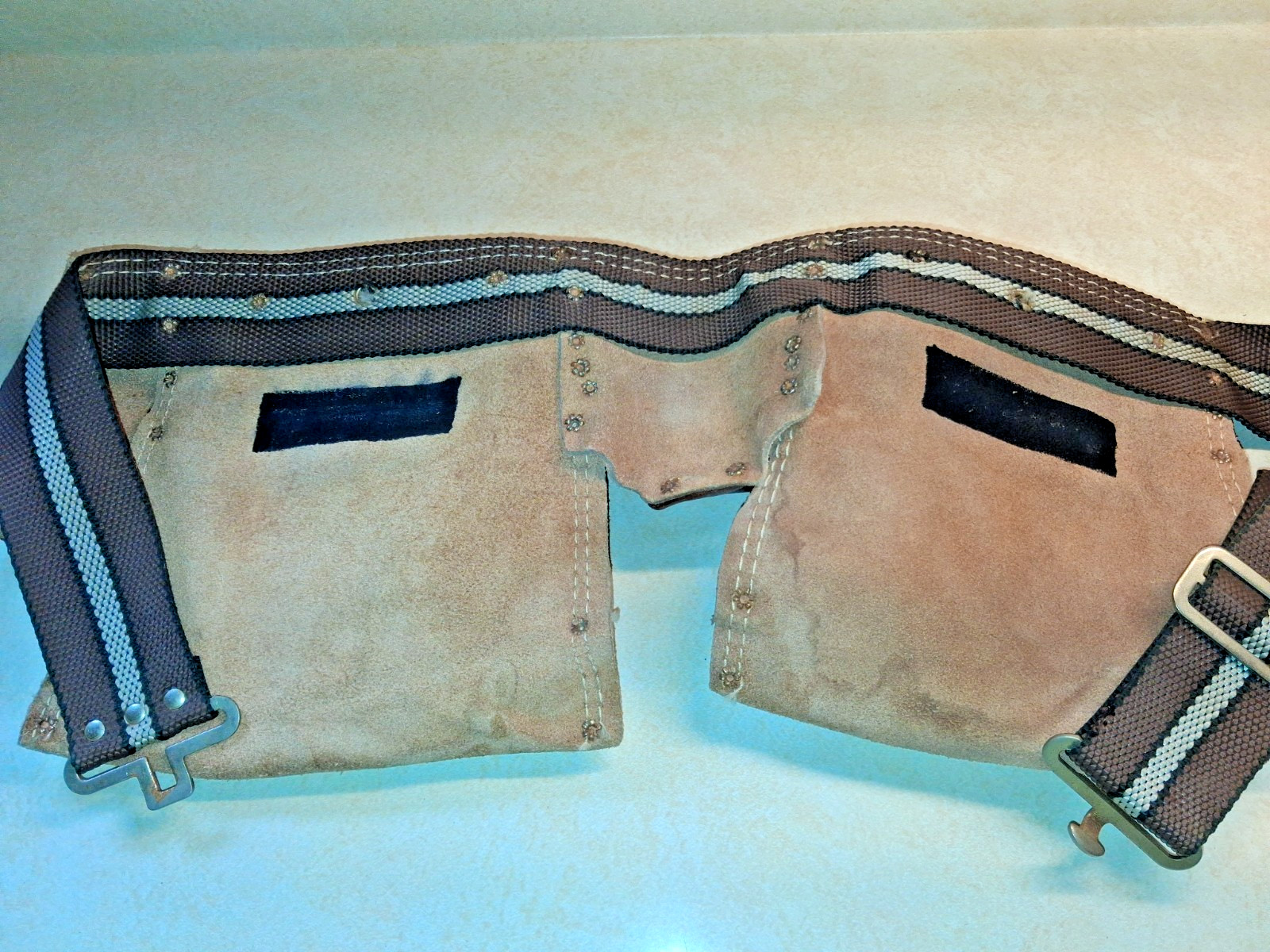 Vintage Rooster Products #R499-2, Genuine Leather Drywall/Carpenter – Tool Belt