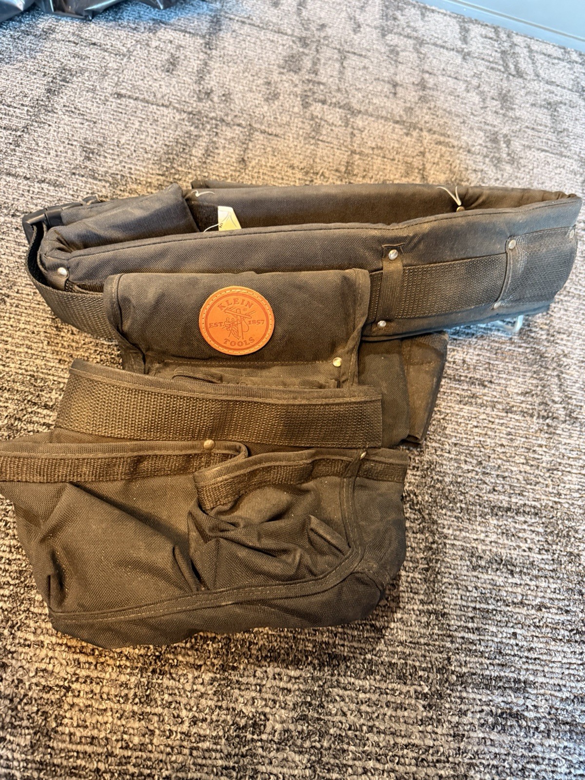 Klein Tools Professional Tool Belt.Boulder Bag Combo – 21 Pockets.Medal Loop USA