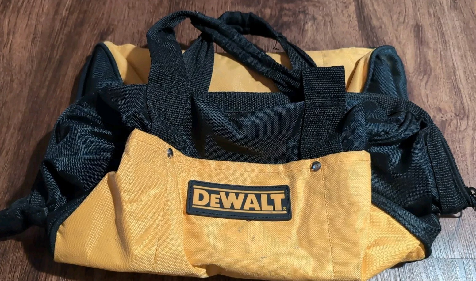 Dewalt ballistic nylon contractor tool bag 13 inch x 9 inch