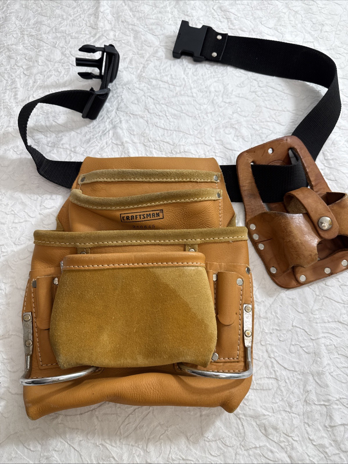 CRAFTSMAN LEATHER TOOL CARPENTER’S BELT POUCH W/BELT #940645 And #664 Lot