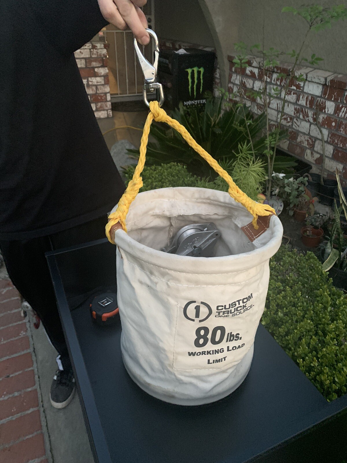 Estex 2070 Plastic Bottom with Snap 12 x 15 inch Tool Bucket 80 lbs NWOT