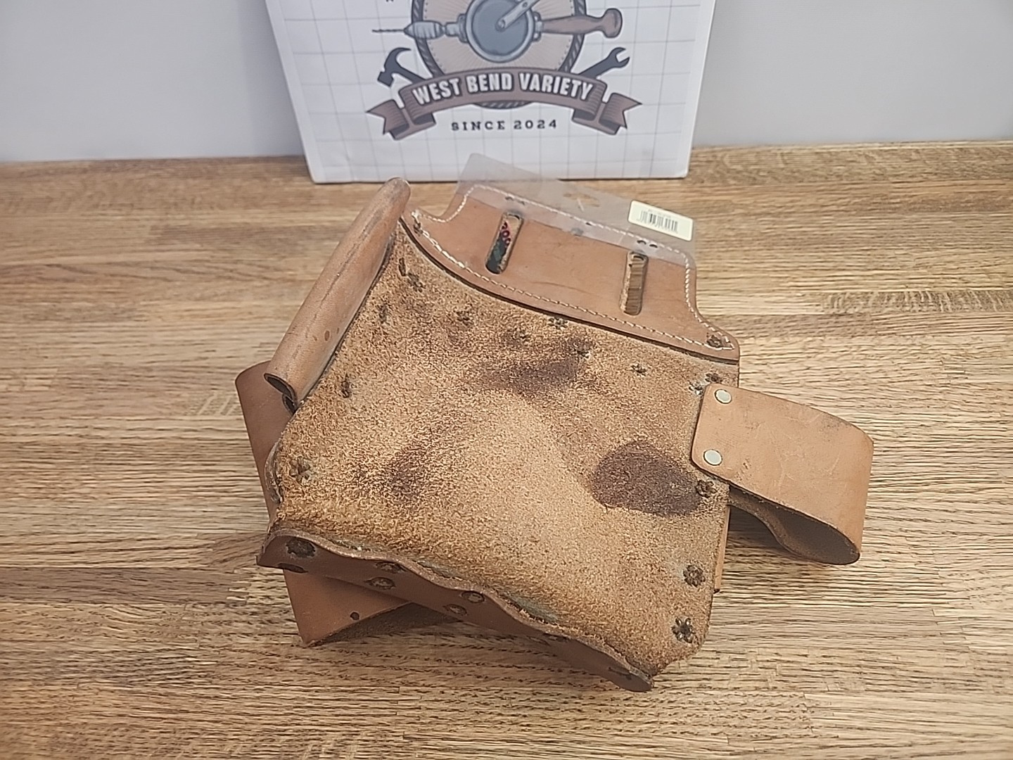 ROOSTER LEATHER NAIL & TOOL BAG R-525
