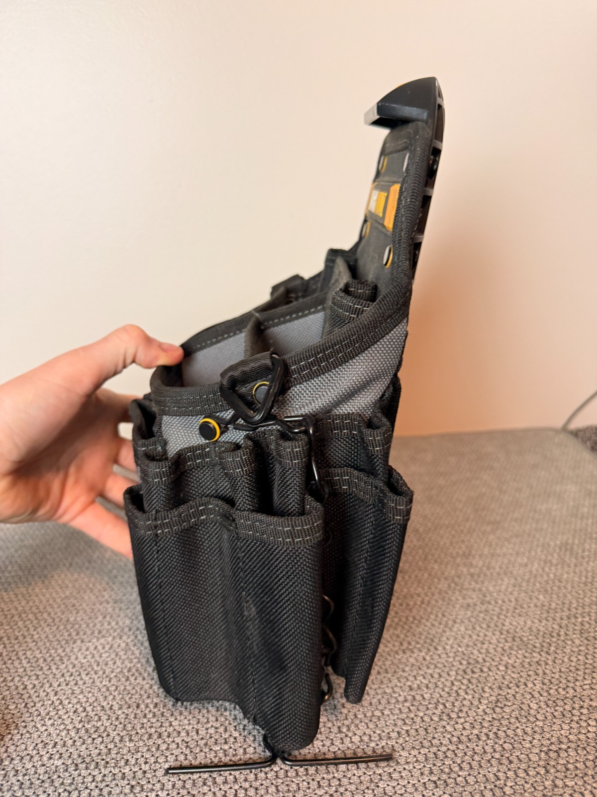 TOUGHBUILT TB-CT-104 Master Electrician’s Pouch Tool Belt Utility Waist Bag