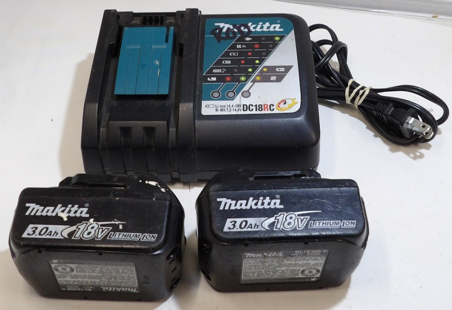 Makita Large LXT Heavy Duty Contractor Tool Duffel Bag Strap and Handle W/Tools