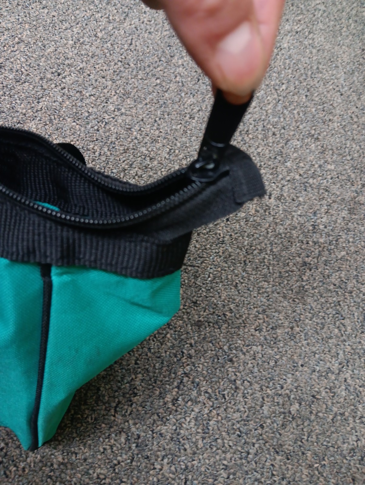 Makita 11”inch Small Contractors Tool Bag 11”x10”x8” Blue / Black – Used Lightly