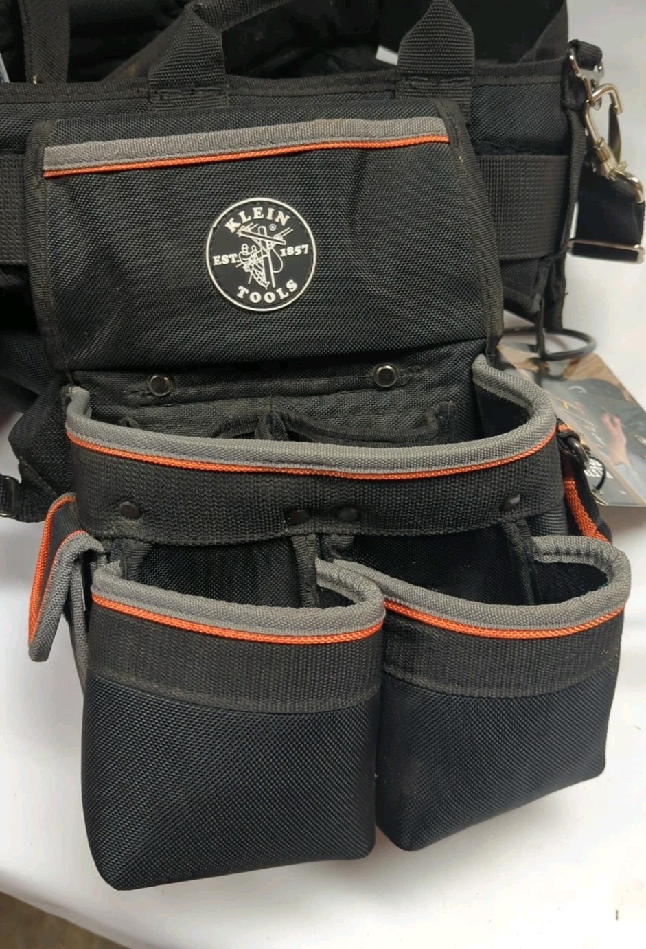 Klein Tools 55429 Tradesman Pro Electrician’s Padded Tool Belt Tool Pouch XL