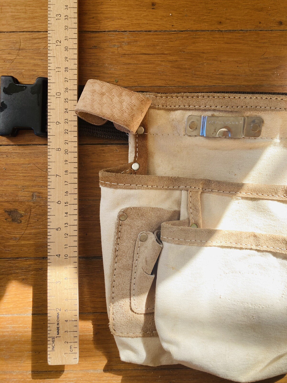 White Cavas Tool Belt With Brown Leather Trim XS 31 Inches