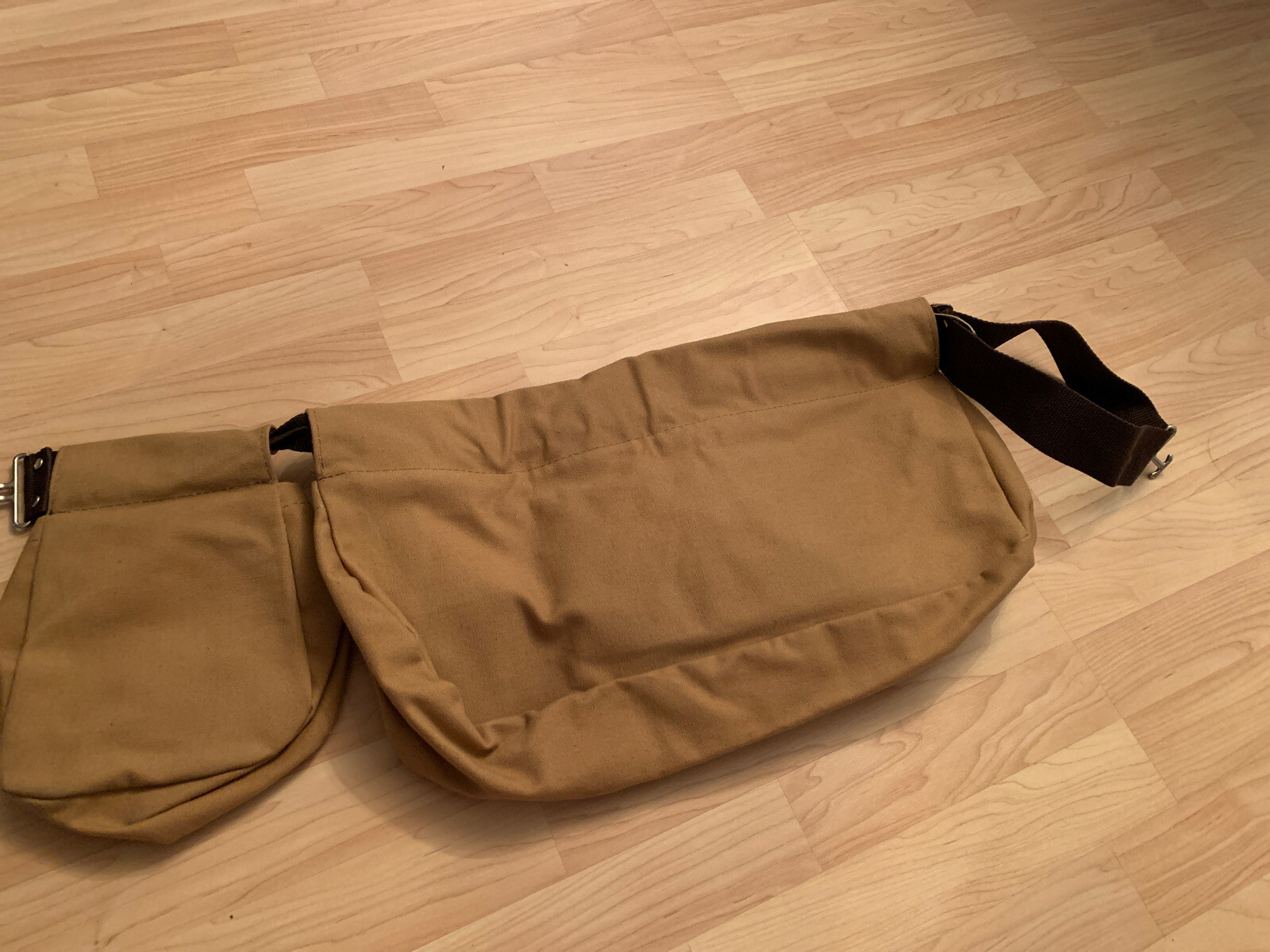 Duck bird hunting pouch vintage waxed canvas belt attachment