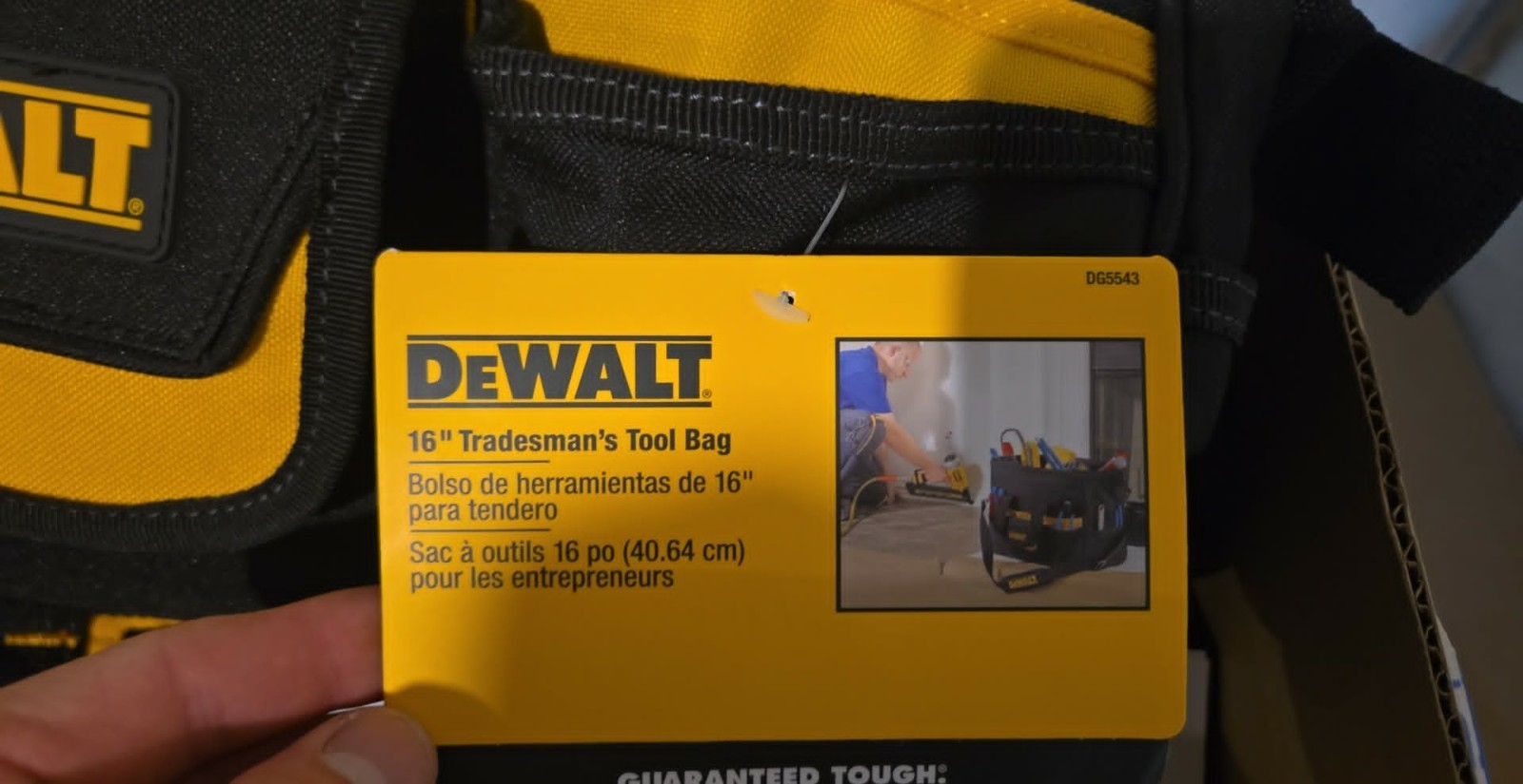 DEWALT DG5543 16″ Tradesman’s Tool Bag – 33 Pockets – Black/Yellow