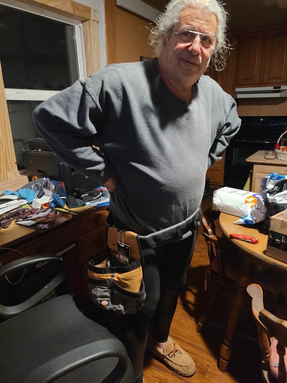 Reinforced Puncture-Resistant Tool Belt Pouch with 8 Pockets and Adjustable Belt