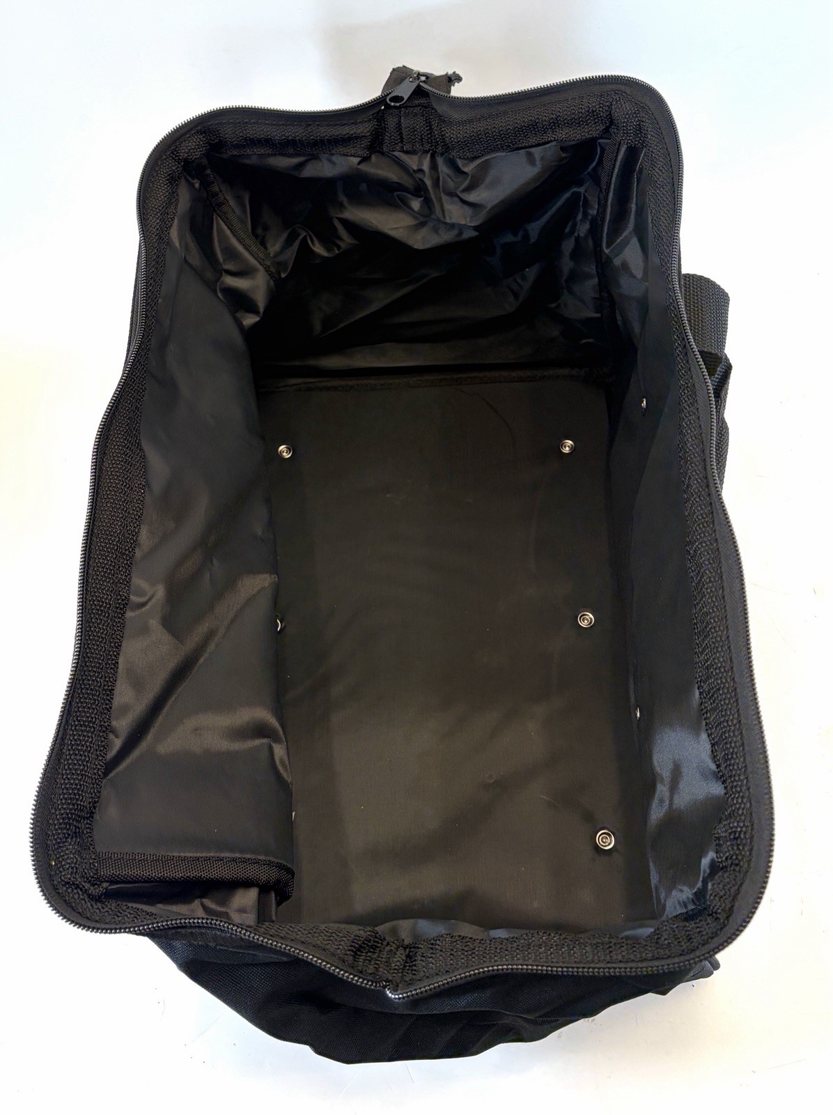 DeWalt 15 X 10 X 9 in Heavy Duty Nylon Contractor Tool Bag With 3 Pockets
