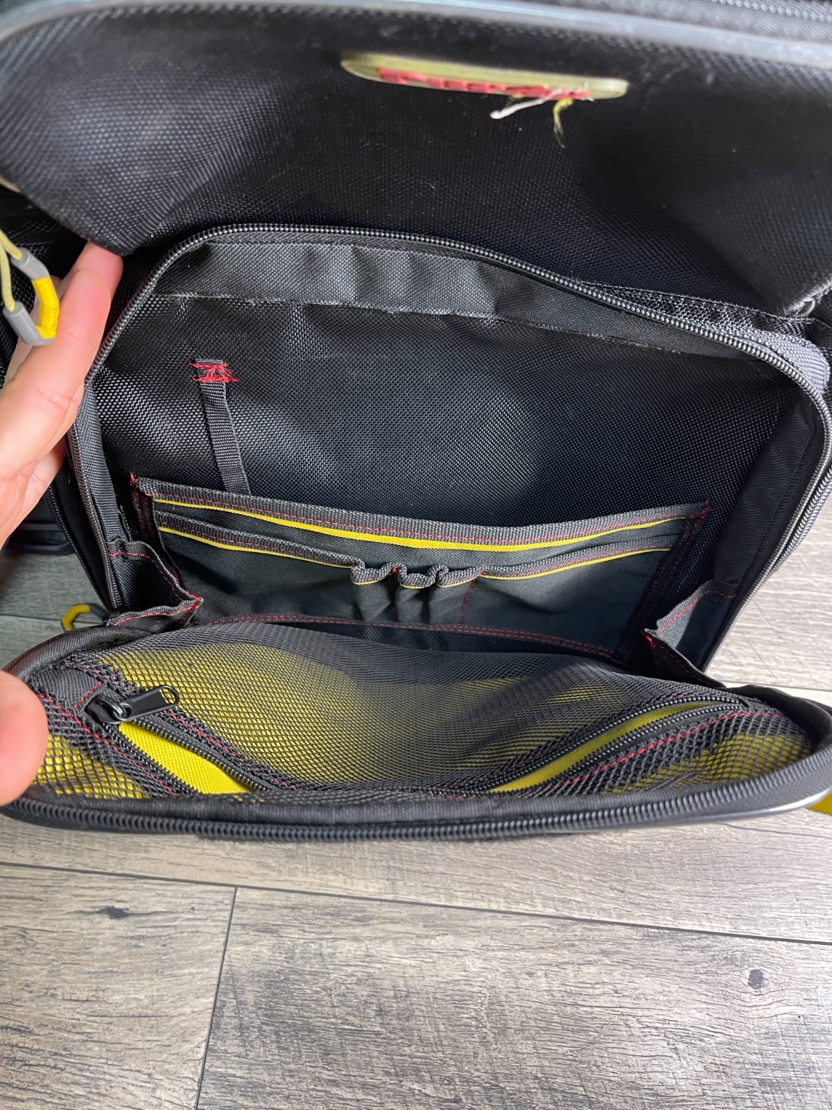 Purdy 14S250000 Tool Backpack Black Unisex Zip Outer Pocket Sleeve Shoulder