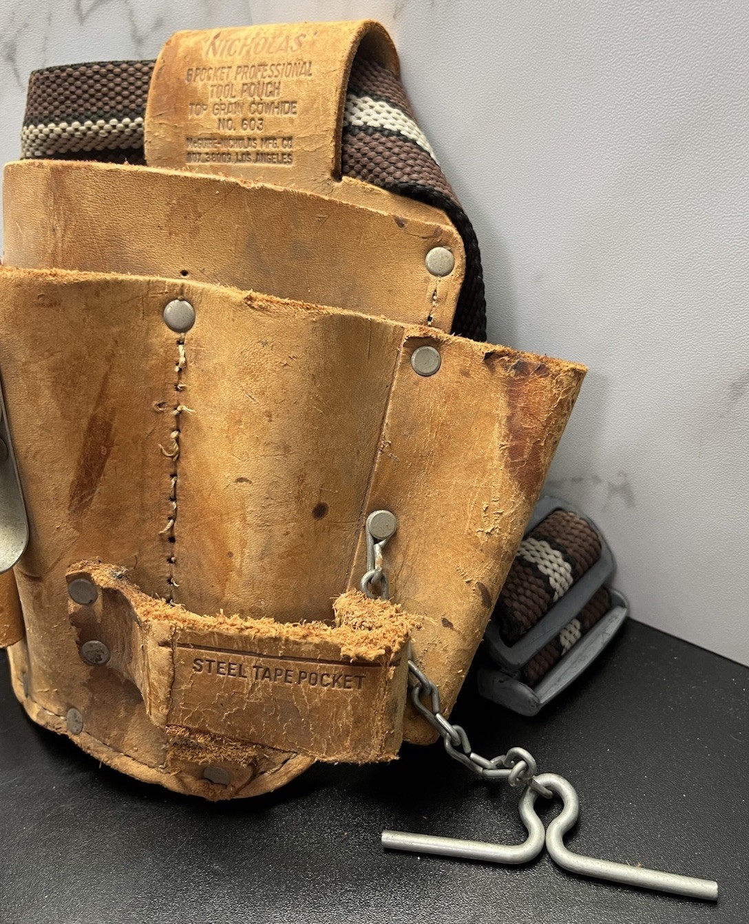 Vintage Nicholas 6 Pocket Leather Tool Pouch Top Grain Cowhide USA Made 8.5×9