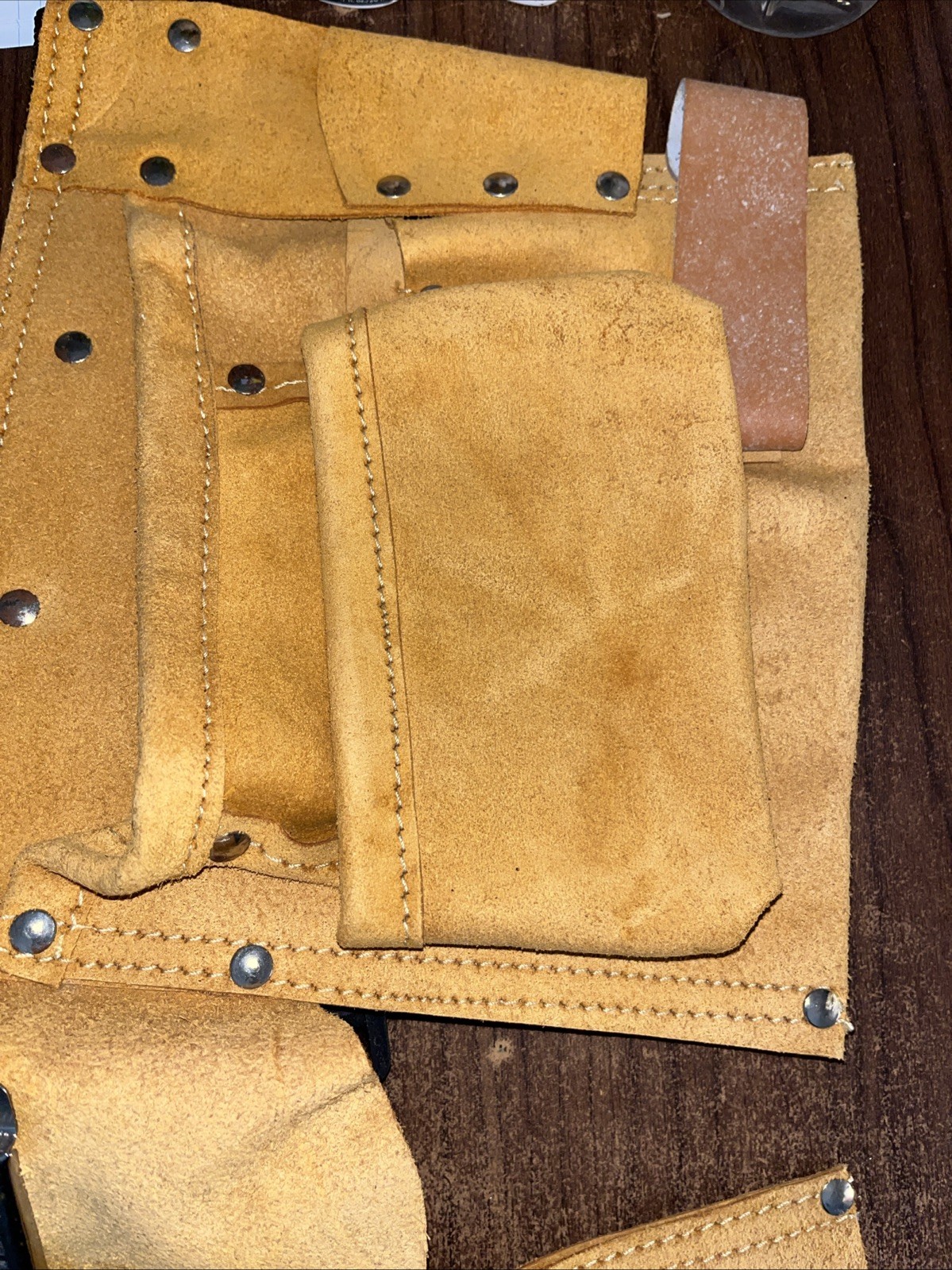 TUFF STUFF 11-Pocket Suede Leather Tool Apron in Gold