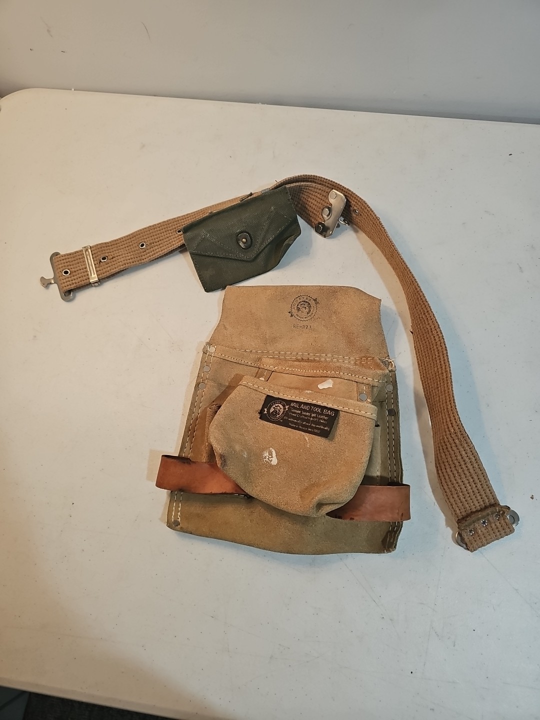 Rooster Tough Nail And Tool Bag Belt Tooled Suede Leather Hide R-823