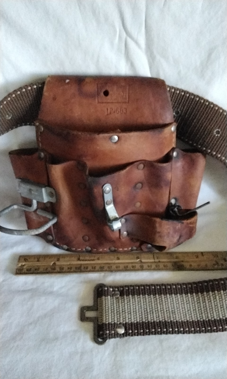 Action Leathercraft Leather Tool Belt 6 Pocket and two tool Holder LP 603