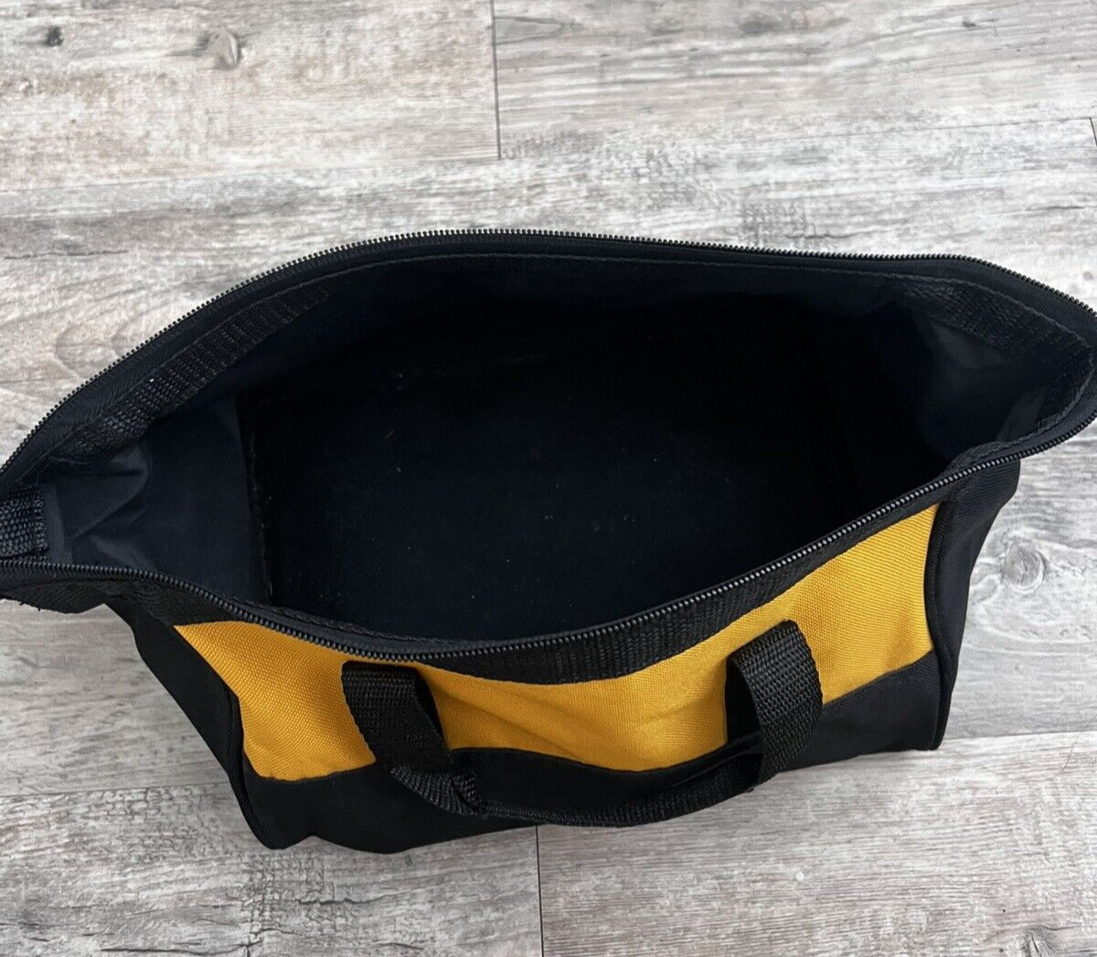 Dewalt Tool Bag 11 x8.5 Dewalt N294699